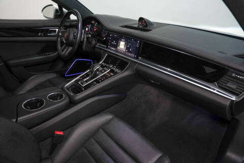 2022 Porsche Panamera Platinum Edition