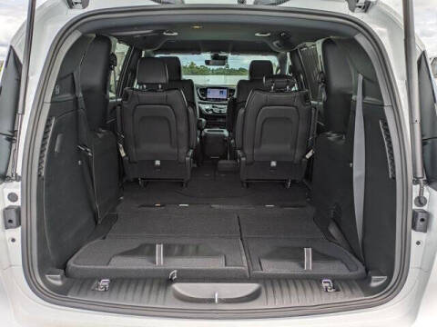 2026 Chrysler Voyager LX