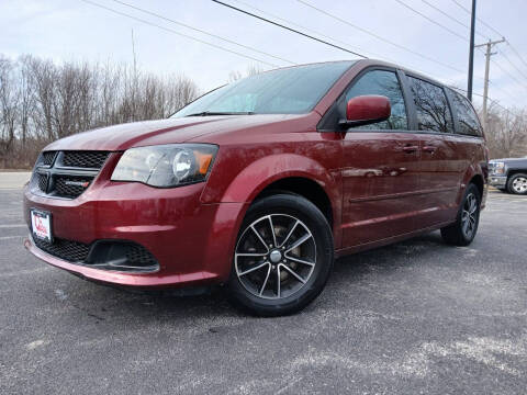 2017 Dodge Grand Caravan for sale at Car Castle 2 in Beach Park IL