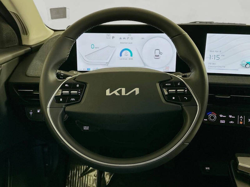 2024 Kia EV6 Light
