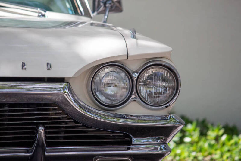 1964 Ford Thunderbird