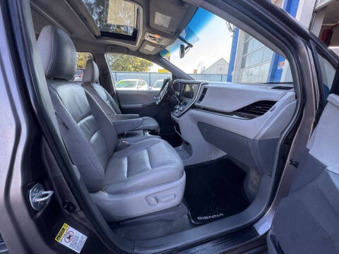 2016 Toyota Sienna