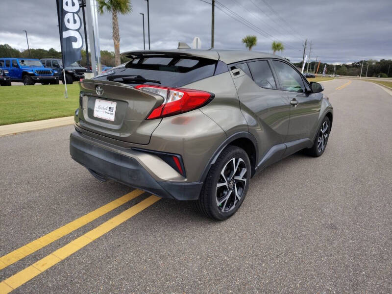 2021 Toyota C-HR XLE