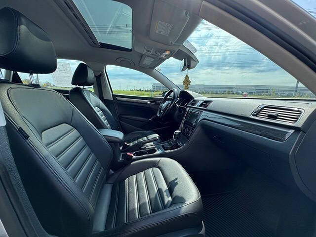 2017 Volkswagen Passat V6 SEL Premium