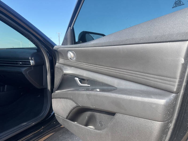 2023 Hyundai Elantra