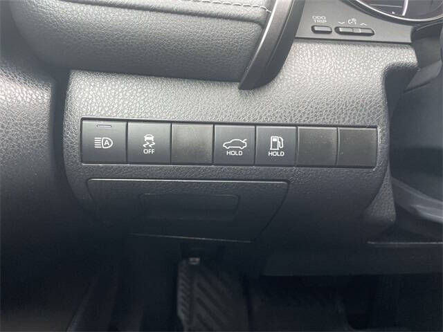 2023 Toyota Camry Hybrid SE Nightshade