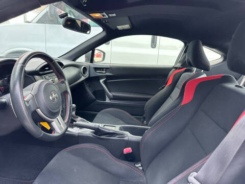 2013 Scion FR-S