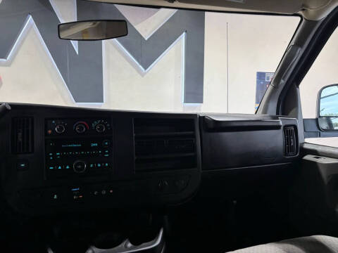 2012 GMC Savana LT 2500