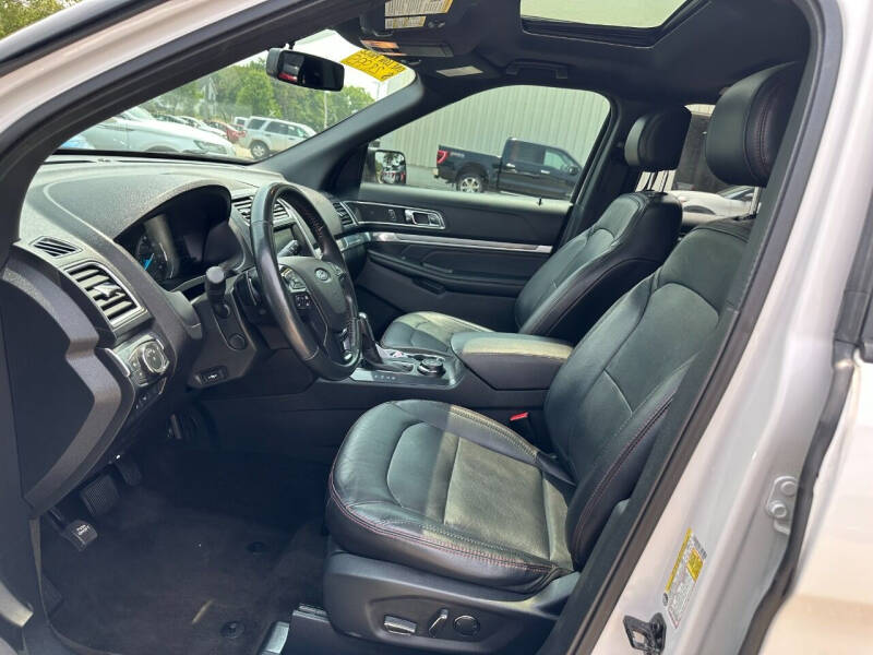 2017 Ford Explorer Sport