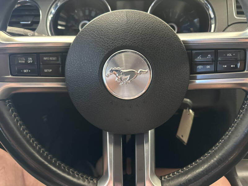 2014 Ford Mustang V6