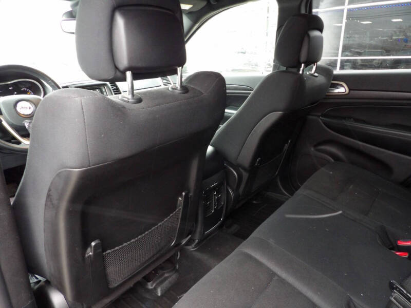 2017 Jeep Grand Cherokee Laredo E