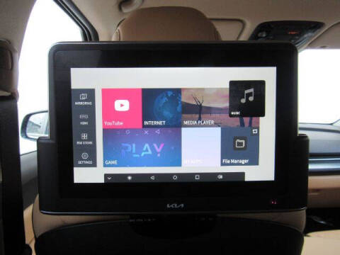 2023 Kia Carnival LX