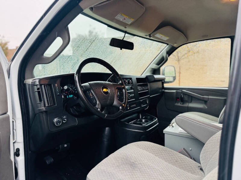 2020 Chevrolet Express 2500