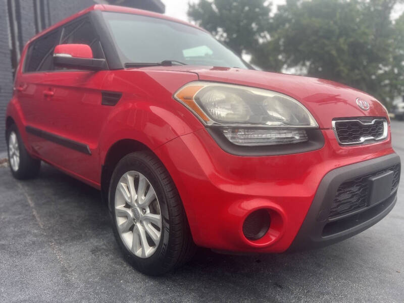 2012 Kia Soul +