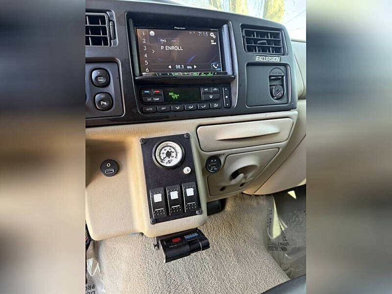 2005 Ford Excursion Limited