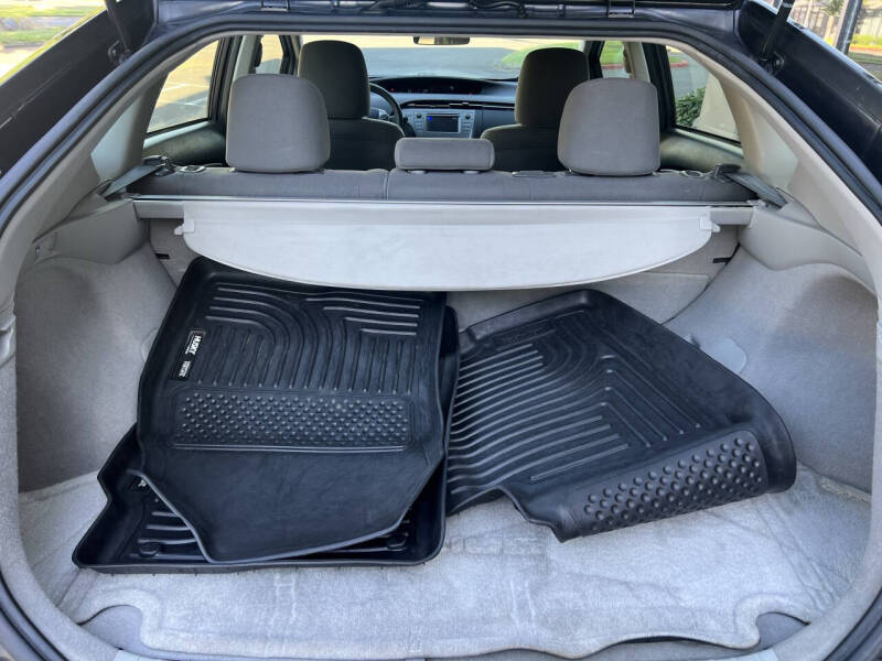 2012 Toyota Prius Two