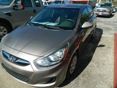 2013 Hyundai Accent GLS