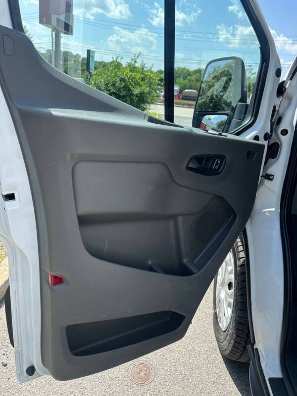 2023 Ford E-Transit
