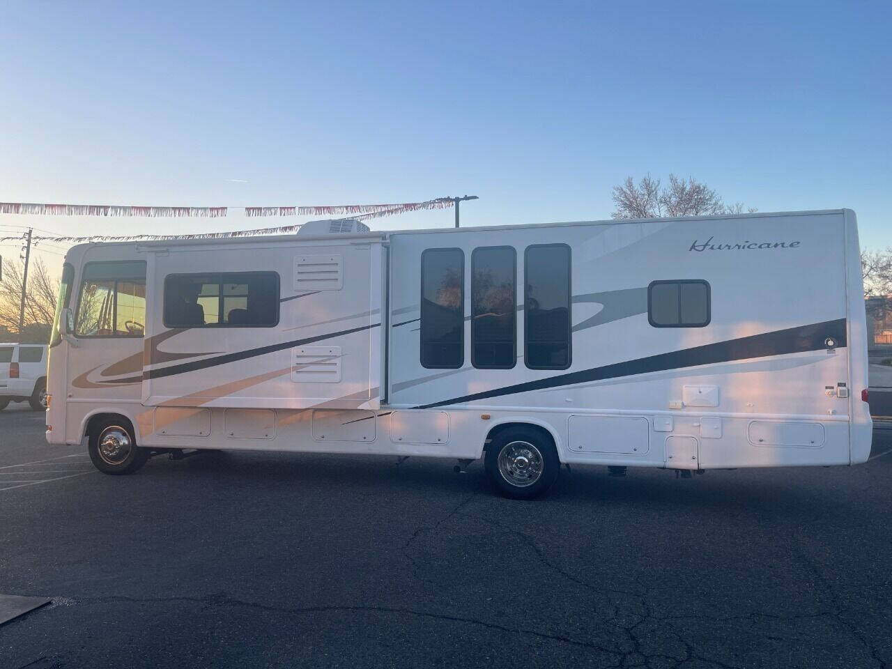 2009 Four Winds Hurricane for sale at Super Auto Sales Modesto in Modesto, CA