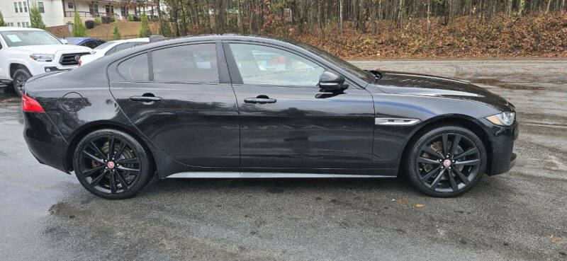 2017 Jaguar XE 35t R-Sport