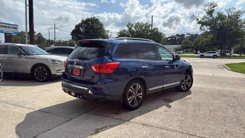 2017 Nissan Pathfinder Platinum