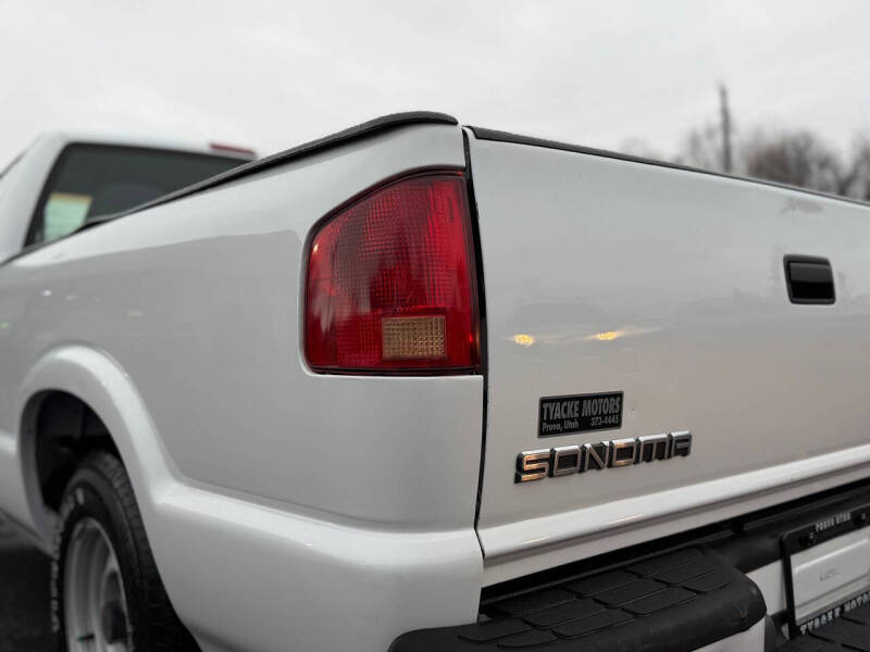 2003 GMC Sonoma SL