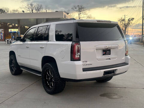 2017 GMC Yukon SLT