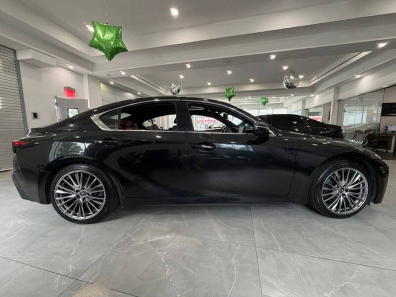 2023 Lexus IS 300