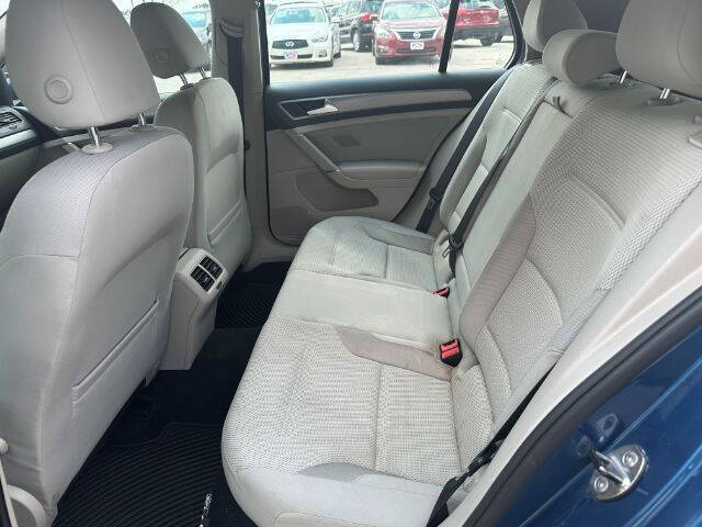 2016 Volkswagen Golf