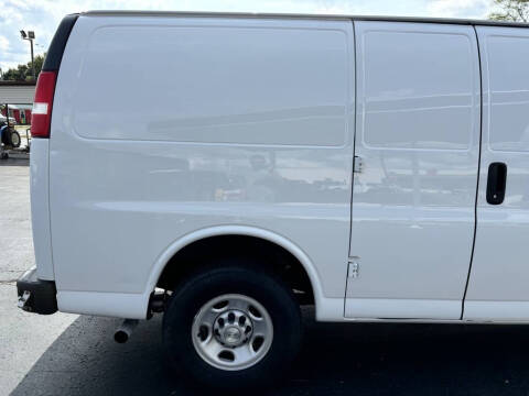 2018 Chevrolet Express 2500