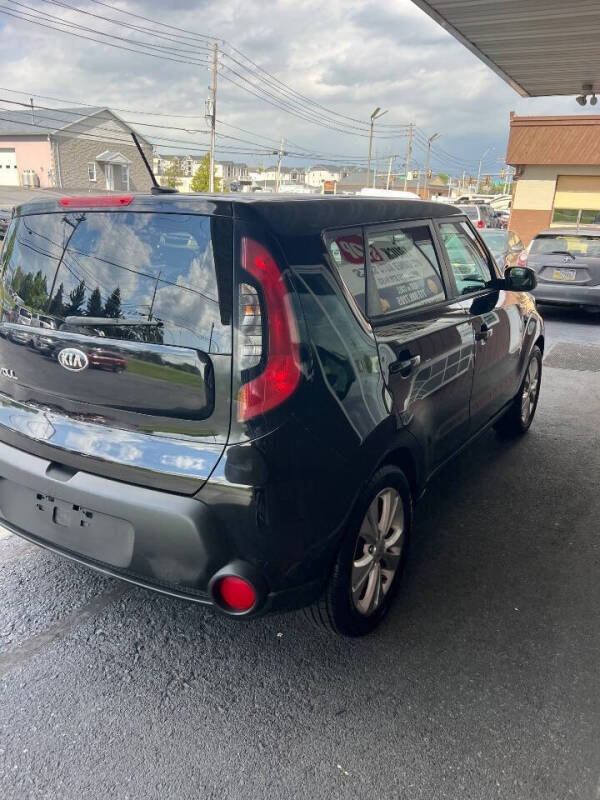 2015 Kia Soul +