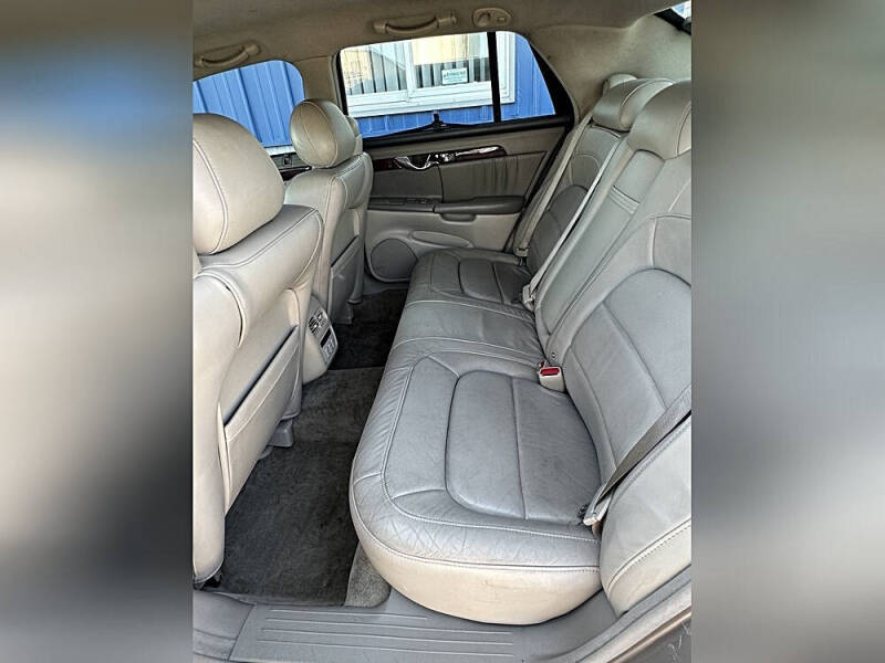 2004 Cadillac DeVille DHS