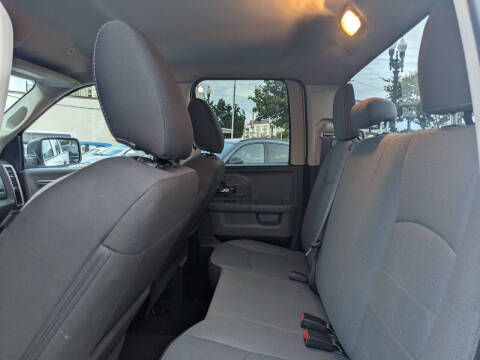 2024 RAM 1500 Classic SLT