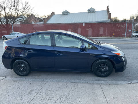 2013 Toyota Prius for sale at Deleon Mich Auto Sales in Yonkers NY