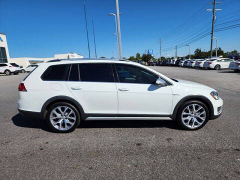 2017 Volkswagen Golf Alltrack for sale at DICK BROOKS PRE-OWNED in Lyman SC