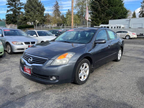 2009 Nissan Altima for sale at Apex Motors Inc. in Tacoma WA