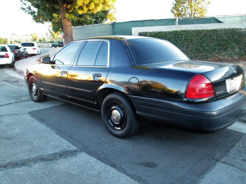 2003 Ford Crown Victoria