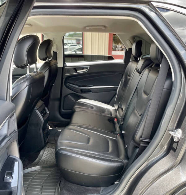 2019 Ford Edge Titanium