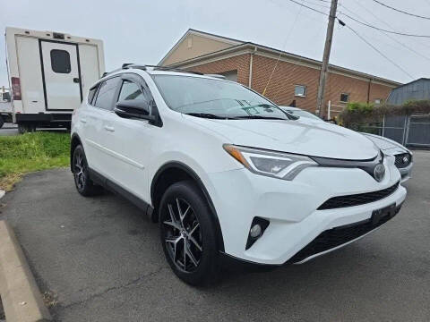 2017 Toyota RAV4 SE