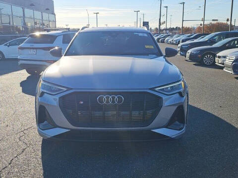 2023 Audi e-tron S quattro Premium Plus