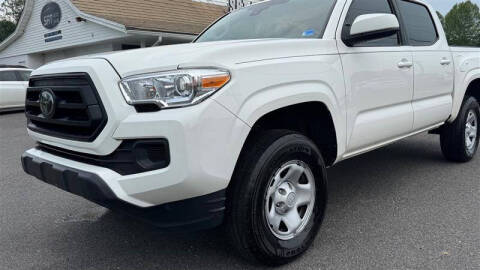 2022 Toyota Tacoma SR