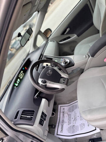 2010 Toyota Prius III