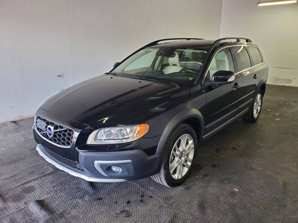 2016 Volvo XC70 Platinum's photo