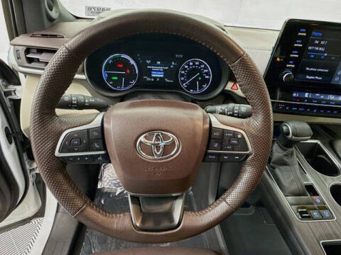 2022 Toyota Sienna Platinum 7-Passenger