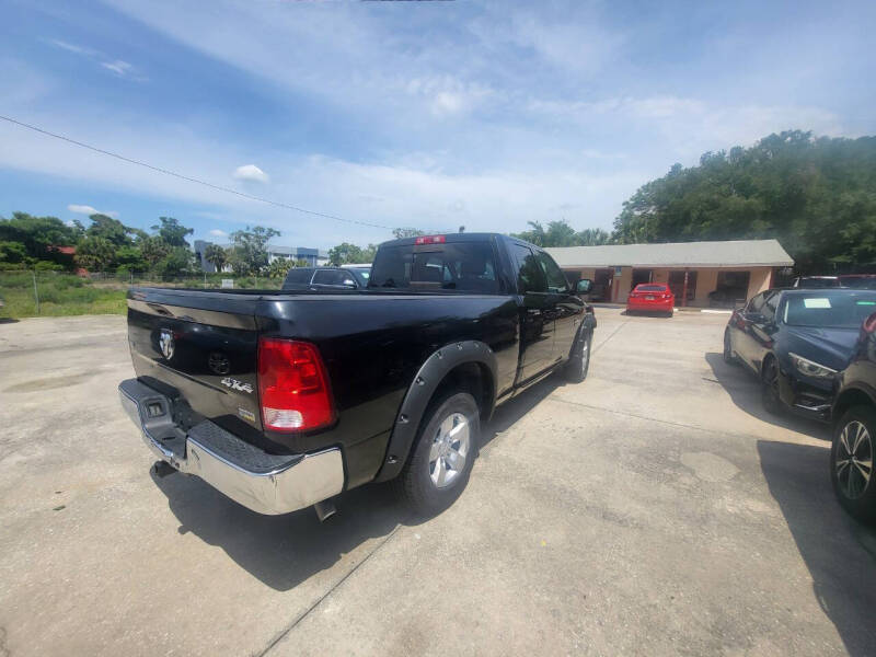 2017 RAM 1500 SLT