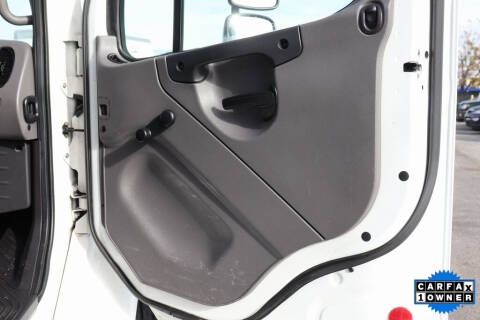 2019 Freightliner M2 106