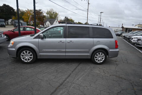 2014 Chrysler Town and Country Touring