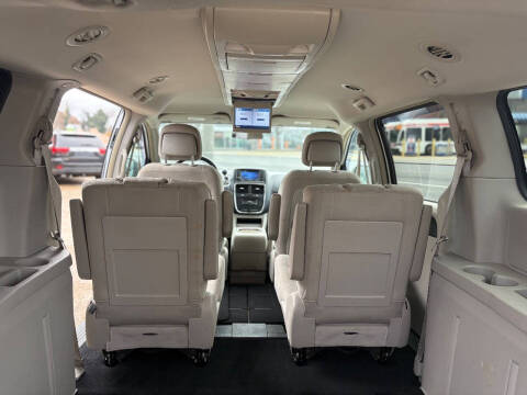 2011 Dodge Grand Caravan Crew
