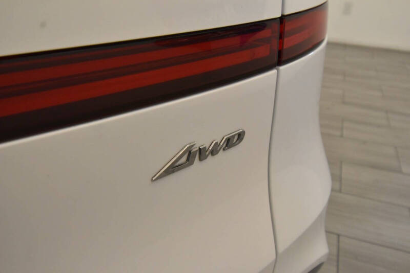 2022 Genesis GV70 2.5T Standard