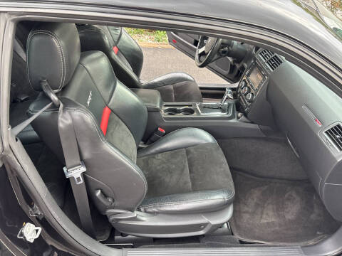 2010 Dodge Challenger SRT8